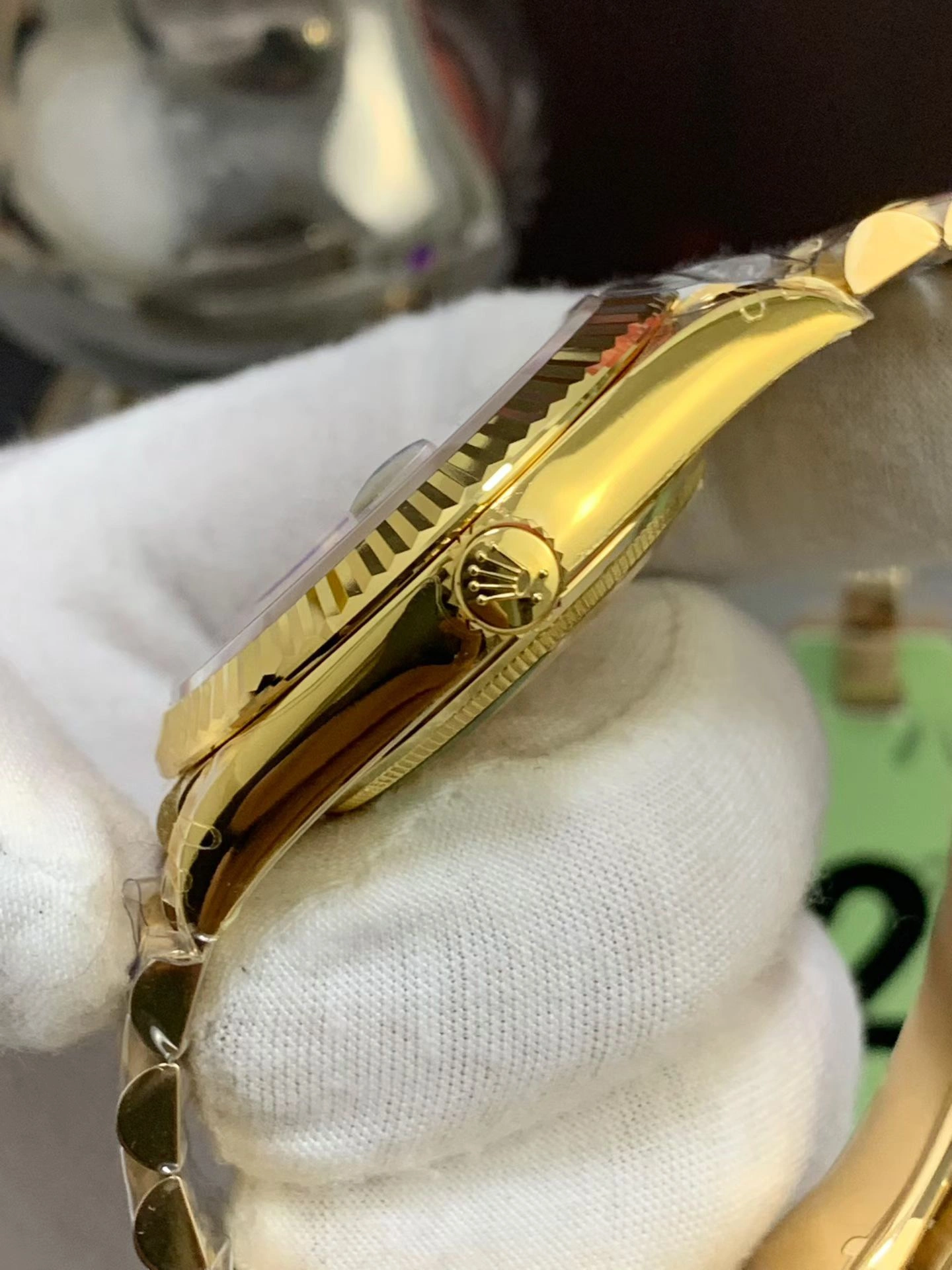Lightweight CBD Factory Rolex Day-Date 40 Yellow Gold White Baguette Diamond Dial (228238) V2 1:1 Super Clone – DD3255 Movement 133