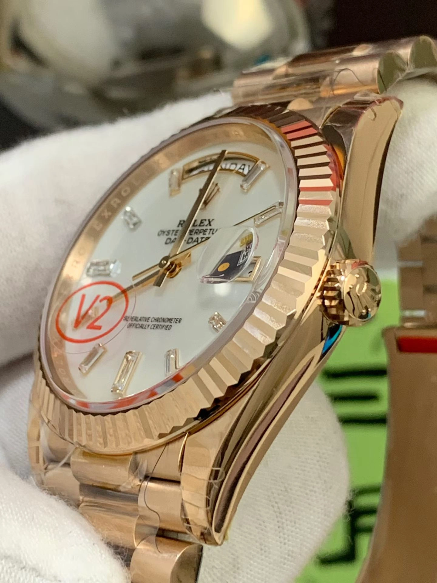 CBD Factory Rolex Day-Date 40 Everose Gold White Baguette Diamond Dial (228235) V2 1:1 Super Clone – DD3255 Movement SmartChoice 125
