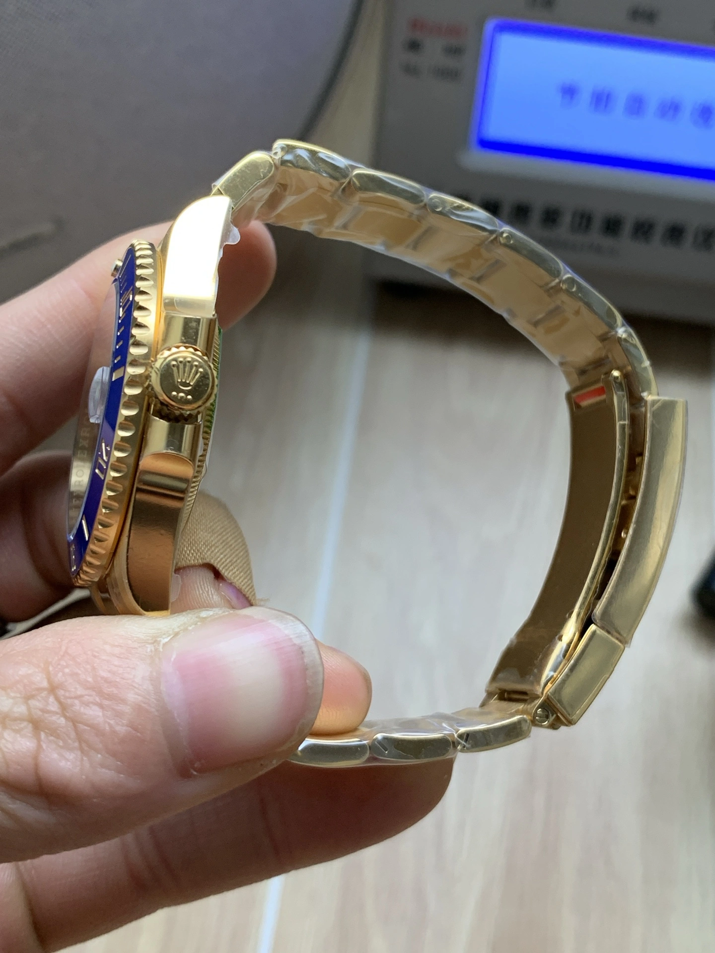 CBD Factory Rolex Submariner Date “Solid Gold Blue” 41mm (126618LB) 1:1 Super Clone – DD3235 Movement Trendy 194