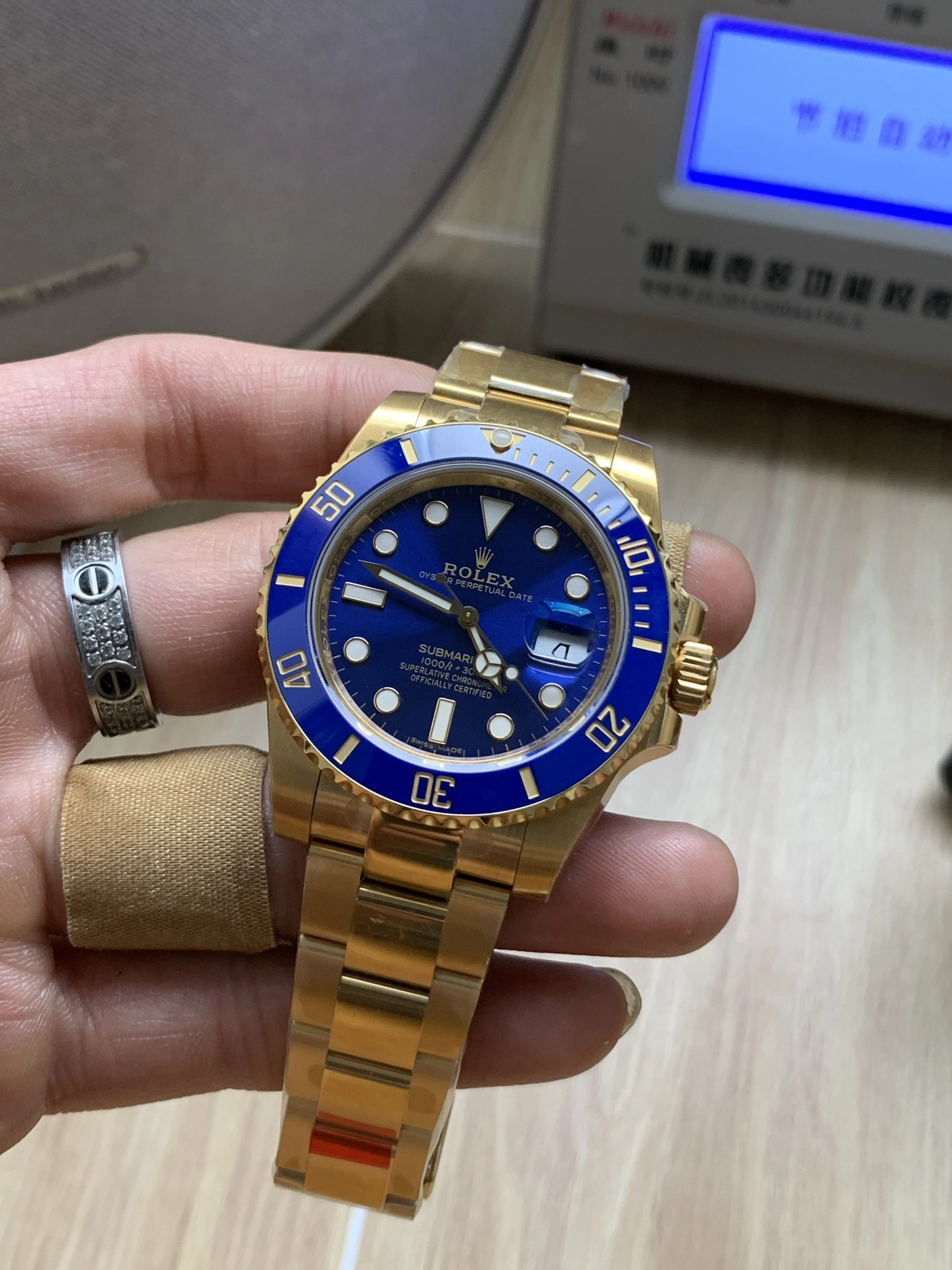 CBD Factory Rolex Submariner Date “Solid Gold Blue” 41mm (126618LB) 1:1 Super Clone – DD3235 Movement Trendy 194