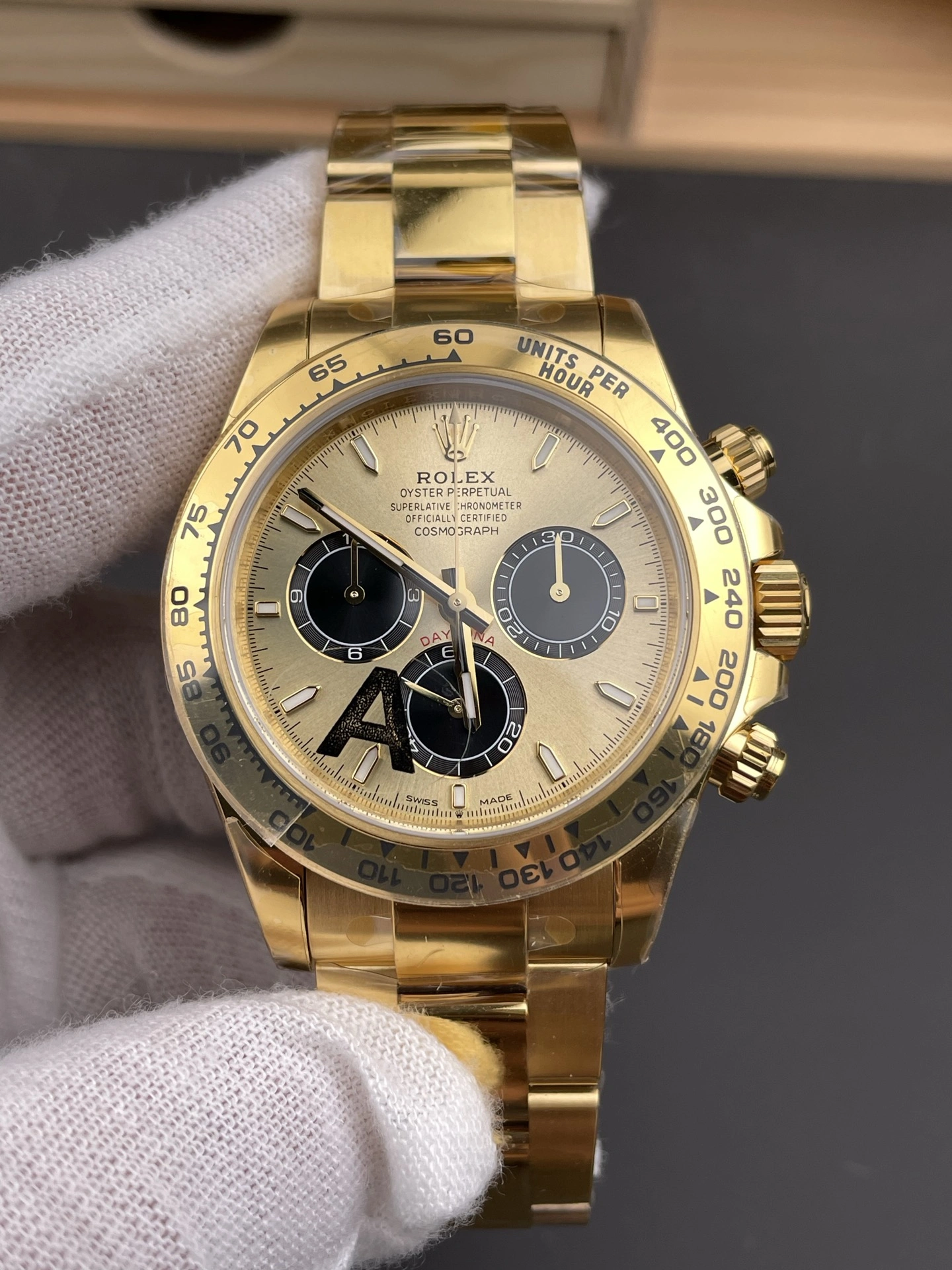 QuickDry CBD Factory Rolex Cosmograph Daytona 40mm Champagne Dial Yellow Gold (126508) 1:1 Super Clone – DD4131 Movement 33