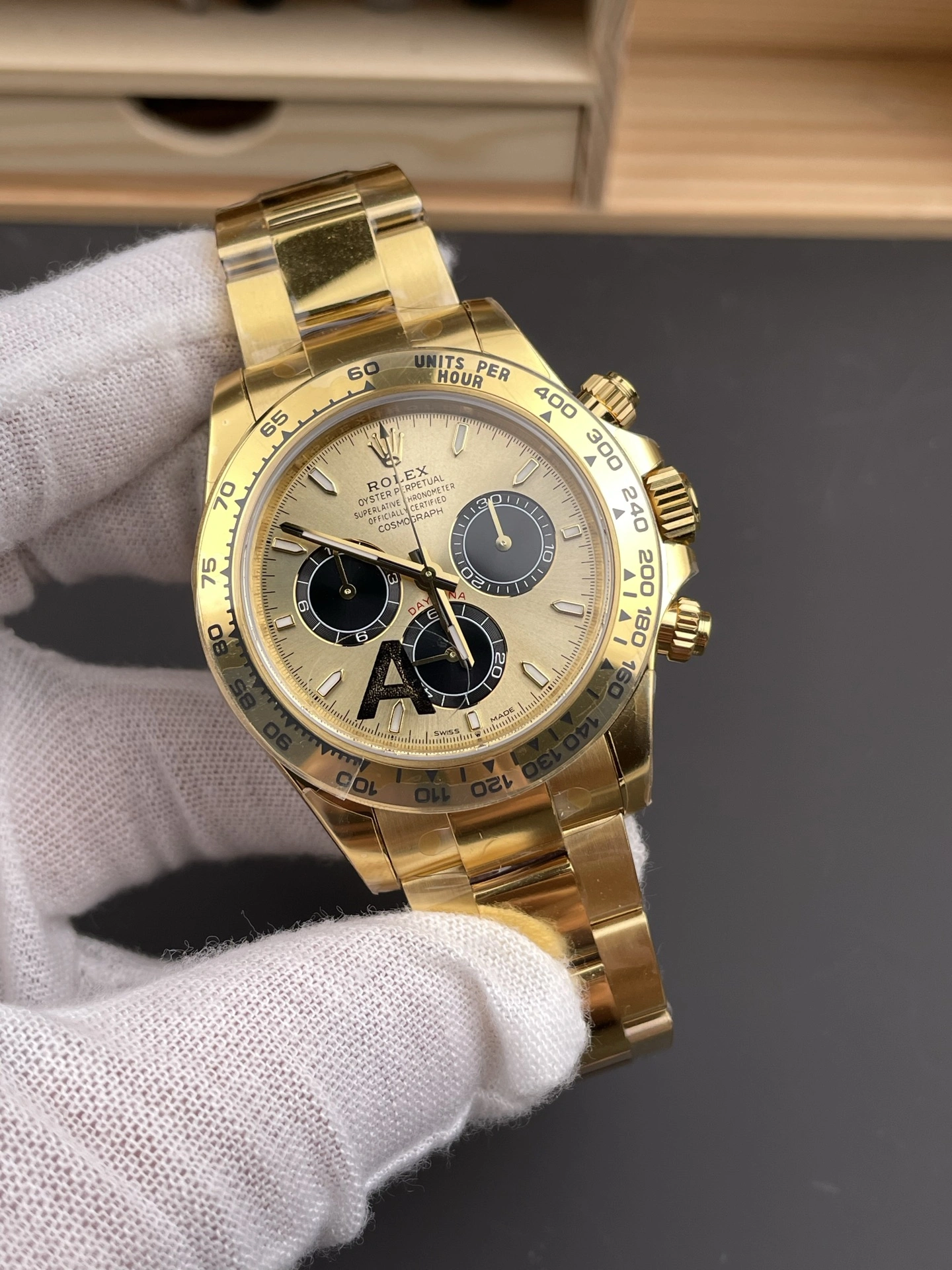 QuickDry CBD Factory Rolex Cosmograph Daytona 40mm Champagne Dial Yellow Gold (126508) 1:1 Super Clone – DD4131 Movement 33