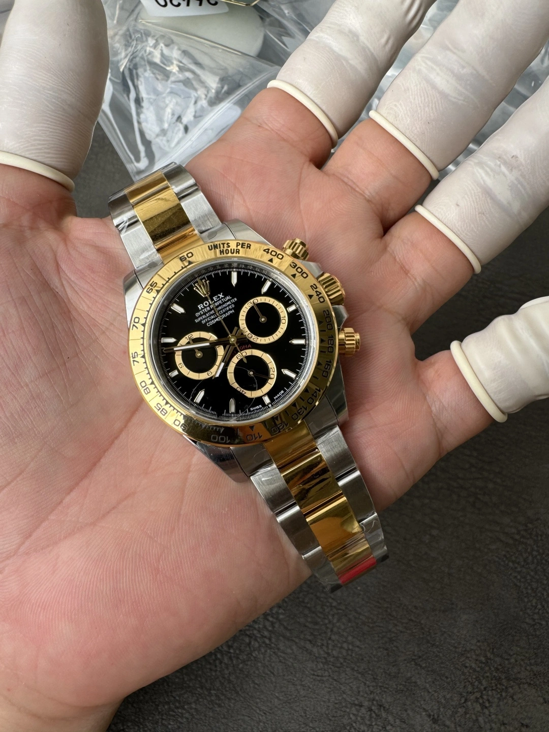 Compact CBD Factory Rolex Cosmograph Daytona Two-Tone Yellow Gold Black Dial (126503) 1:1 Super Clone – DD4131 Movement 21