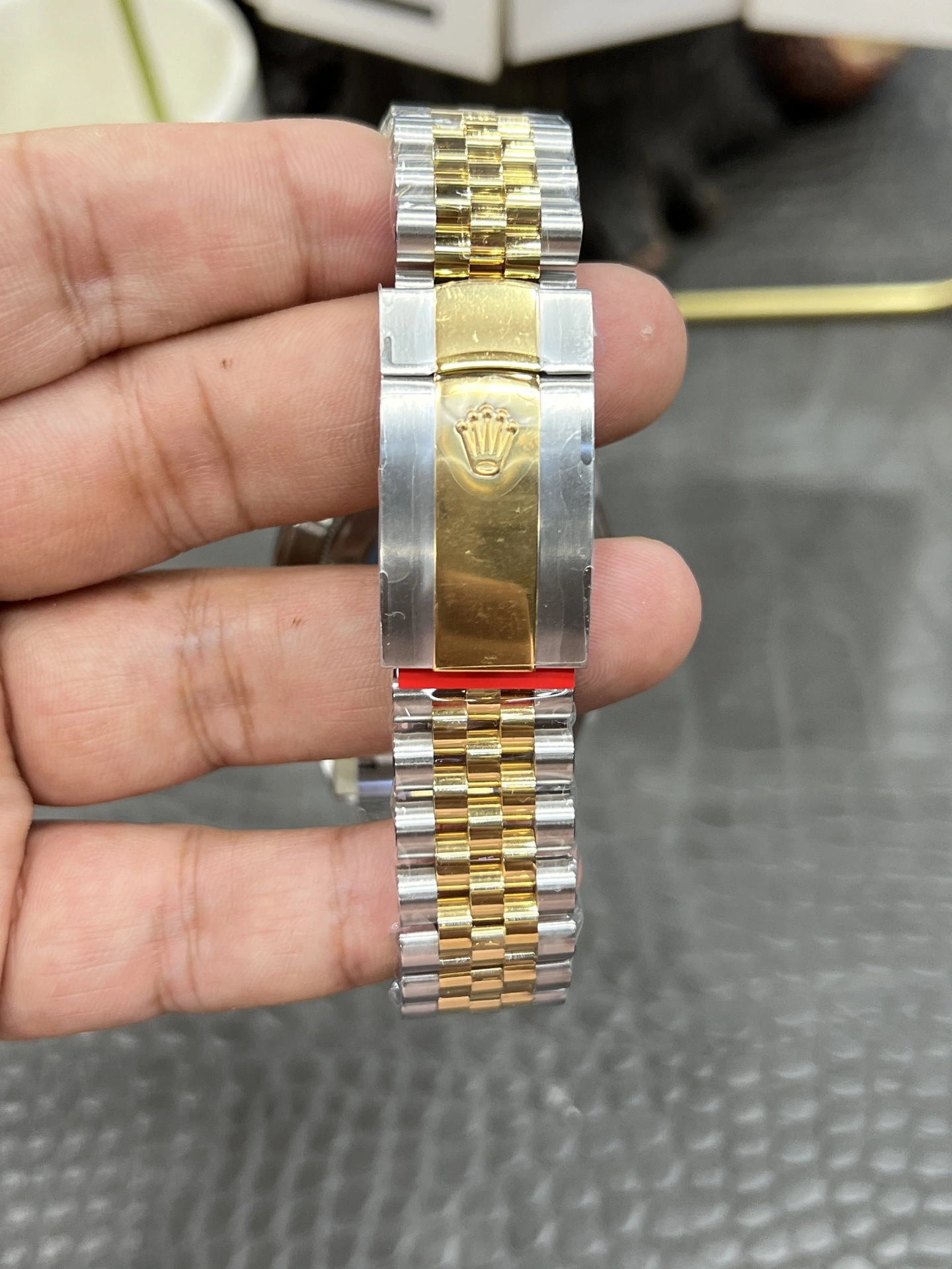 StreetReady CBD Factory Rolex Datejust 41mm Two-Tone Gold Champagne Diamond Dial Fluted Bezel Jubilee Bracelet (126333) 1:1 Super Clone – DD3235 Movement 57