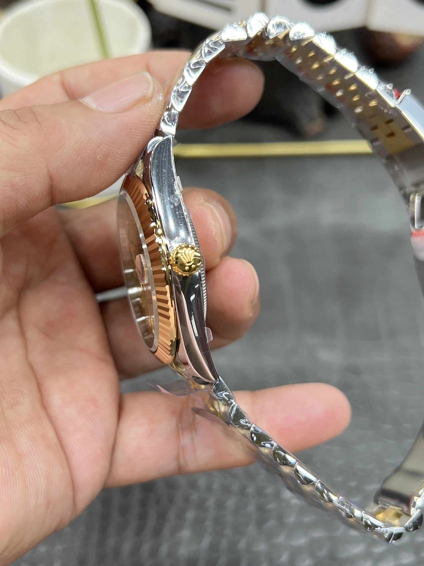 StreetReady CBD Factory Rolex Datejust 41mm Two-Tone Gold Champagne Diamond Dial Fluted Bezel Jubilee Bracelet (126333) 1:1 Super Clone – DD3235 Movement 57