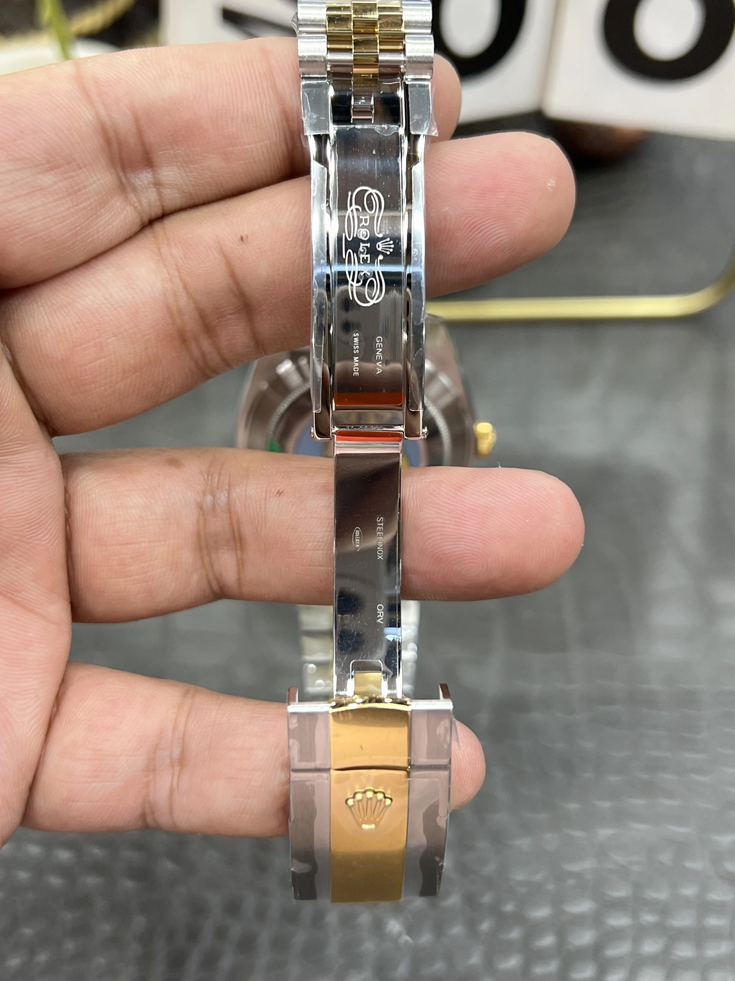 StreetReady CBD Factory Rolex Datejust 41mm Two-Tone Gold Champagne Diamond Dial Fluted Bezel Jubilee Bracelet (126333) 1:1 Super Clone – DD3235 Movement 57