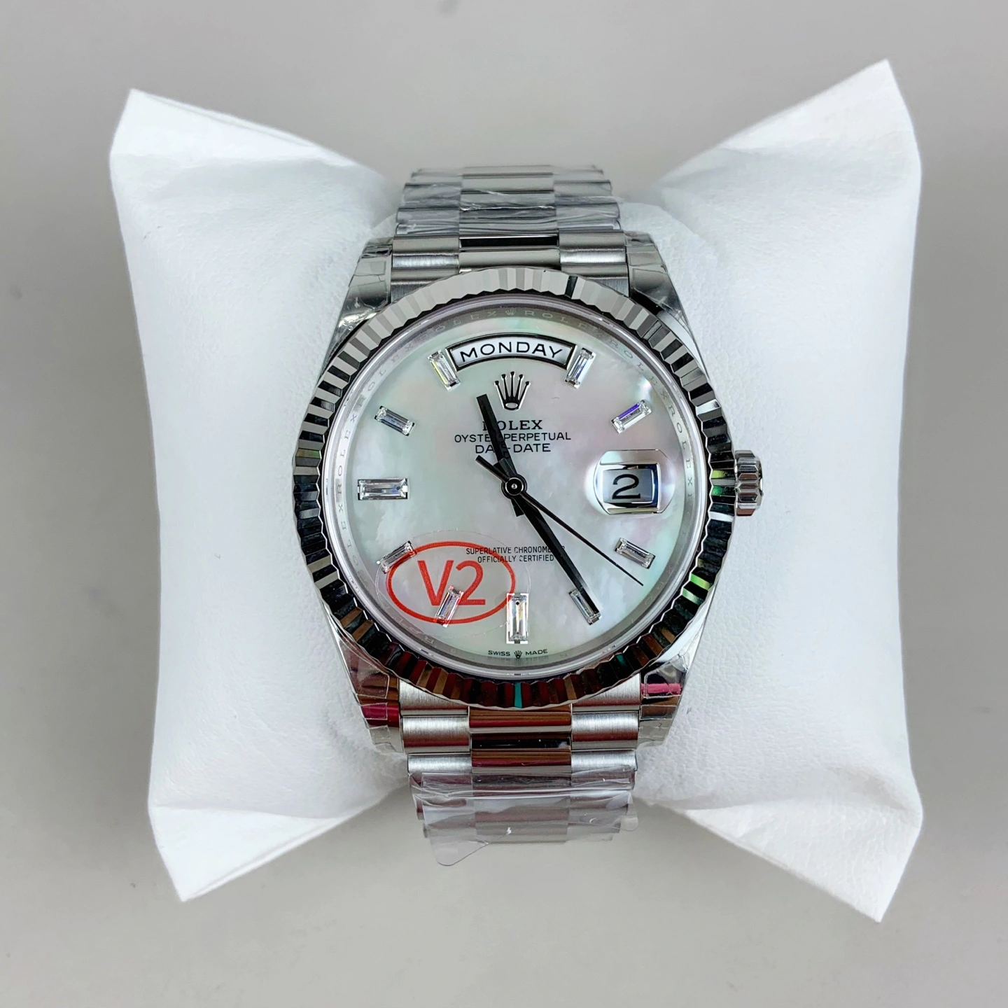 CBD Factory Rolex Day-Date 40 White Mother of Pearl Baguette Diamond Dial (228236) 1:1 Super Clone – DD3255 Movement Efficient 124