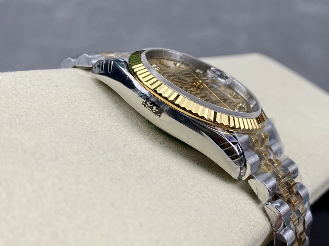 Affordable CBD Factory Rolex Datejust 36 Two-Tone Yellow Gold Golden Fluted Motif Diamond Dial (126233) 1:1 Super Clone – DD3235 Movement 96