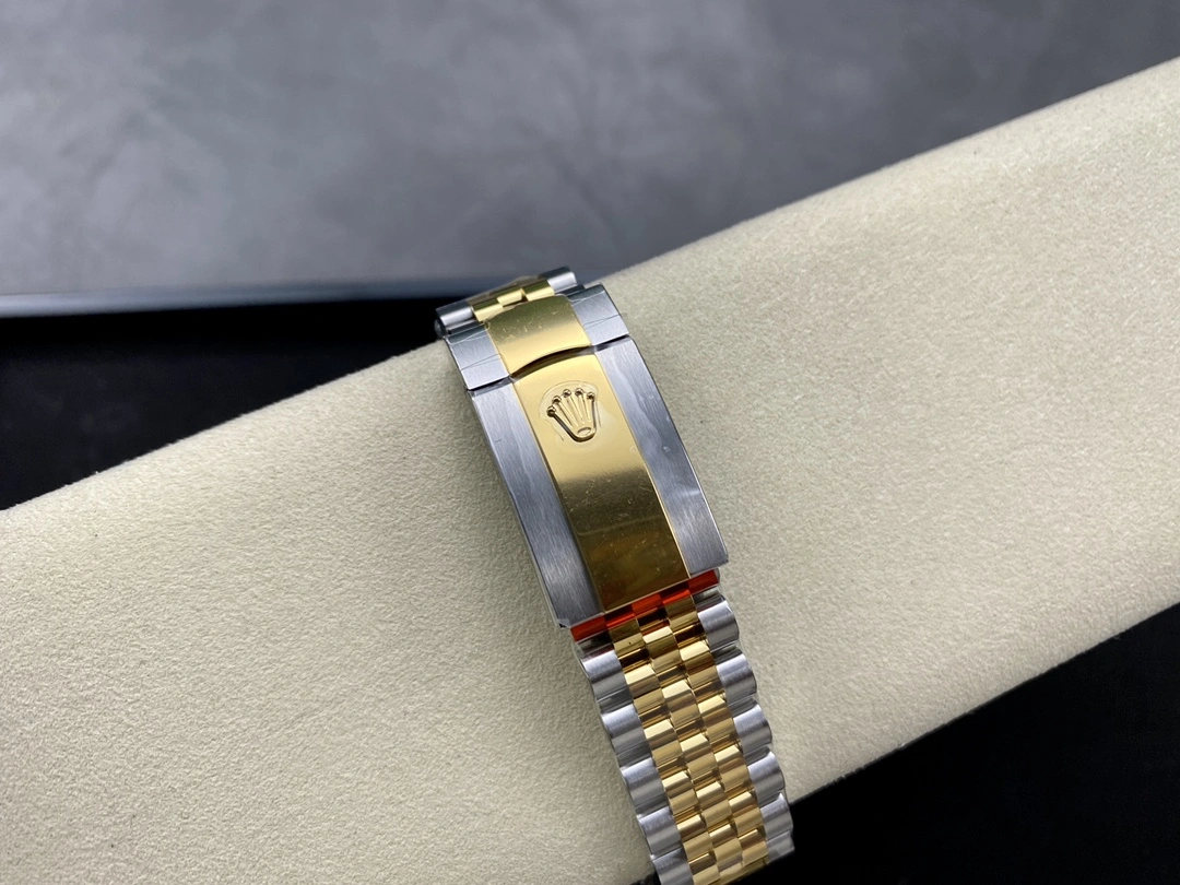 Affordable CBD Factory Rolex Datejust 36 Two-Tone Yellow Gold Golden Fluted Motif Diamond Dial (126233) 1:1 Super Clone – DD3235 Movement 96