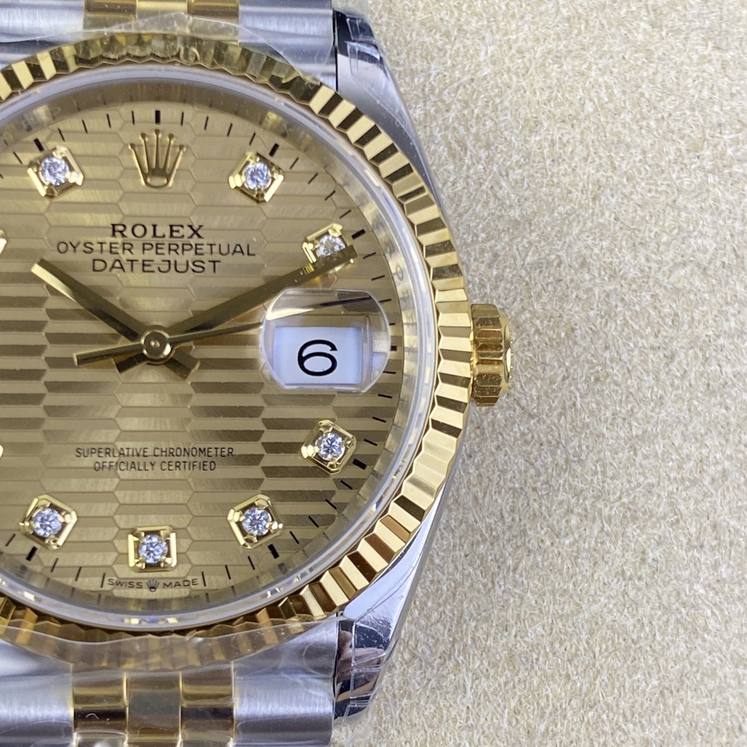 Comfortable CBD Factory Rolex Datejust 36mm Two-Tone Yellow Gold Golden Fluted Motif Diamond Dial Jubilee Bracelet (126233) 1:1 Super Clone – DD3235 Movement 117