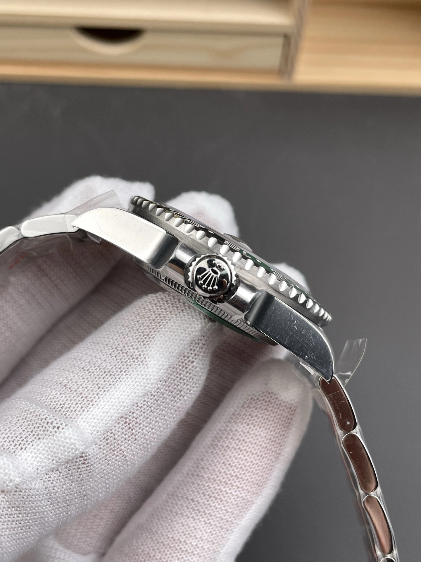 TechFriendly CBD Factory Rolex GMT-Master II Left-Handed Green Dial Black Green Ceramic Bezel “Sprite”Oyster Bracelet (126729VTNR) 1:1 Super Clone – DD3285 Movement 154