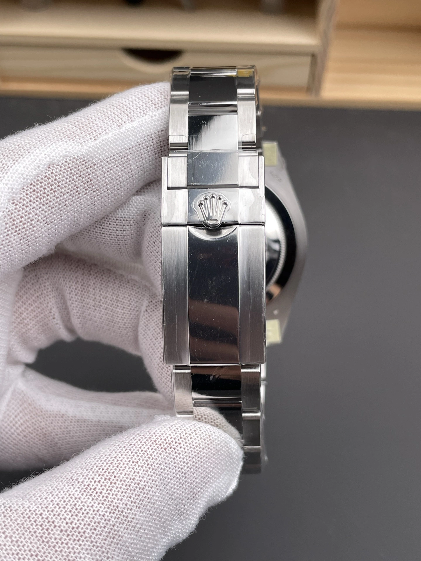 TechFriendly CBD Factory Rolex GMT-Master II Left-Handed Green Dial Black Green Ceramic Bezel “Sprite”Oyster Bracelet (126729VTNR) 1:1 Super Clone – DD3285 Movement 154