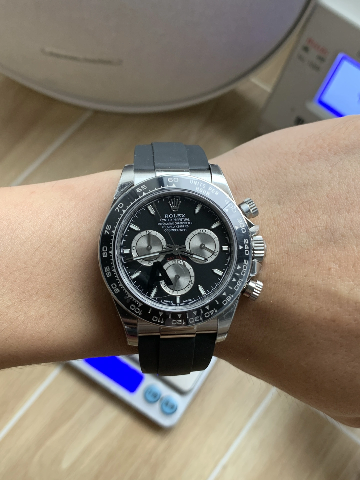 CBD Factory Rolex Cosmograph Daytona Black Dial Ceramic Bezel Rubber Strap (126519LN)1:1 Super Clone – DD4131 Movement Sustainable 17