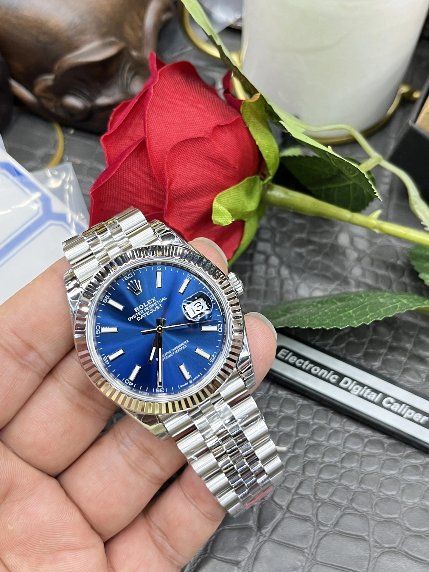 CBD Factory Rolex Datejust 41mm Blue Sunburst Dial Fluted Bezel Jubilee Bracelet (126334) 1:1 Super Clone – DD3235 Movement Chic 52