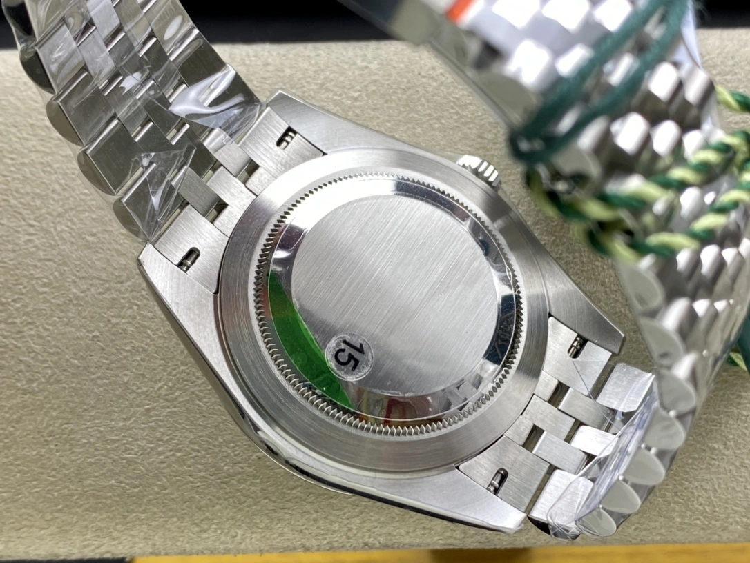 Functional CBD Factory Rolex Datejust 41mm Blue Sunburst Dial Smooth Bezel Jubilee Bracelet (126300) 1:1 Super Clone – DD3235 Movement 53