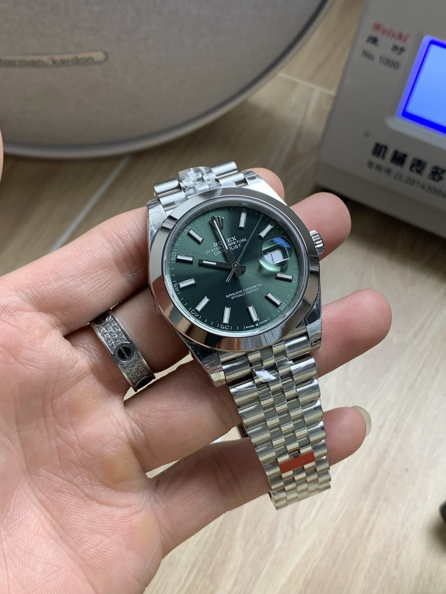 CBD Factory Rolex Datejust 41mm Mint Green Sunburst Dial Smooth Bezel Jubilee Bracelet (126300) 1:1 Super Clone – DD3235 Movement Casual 64