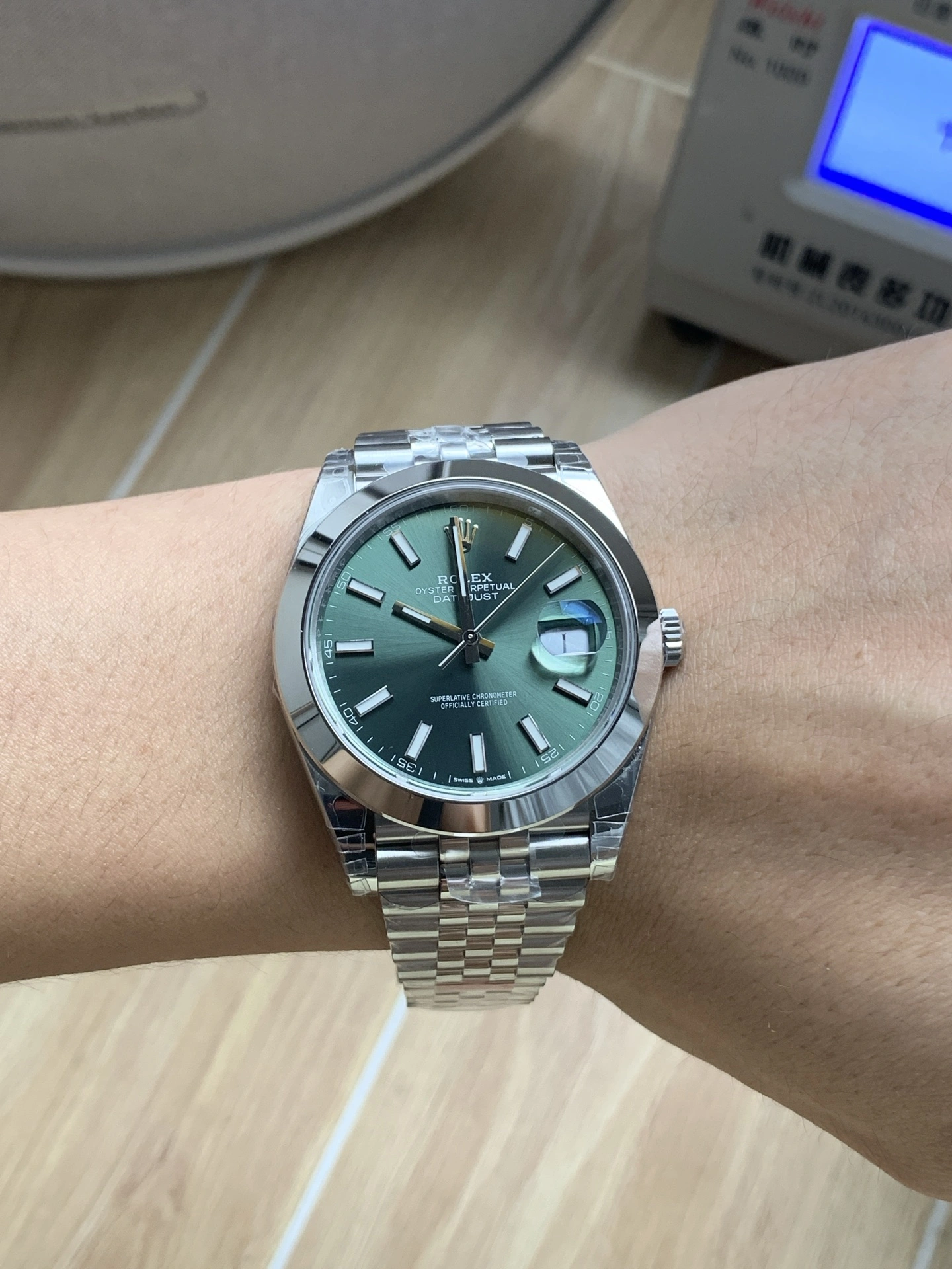 CBD Factory Rolex Datejust 41mm Mint Green Sunburst Dial Smooth Bezel Jubilee Bracelet (126300) 1:1 Super Clone – DD3235 Movement Casual 64