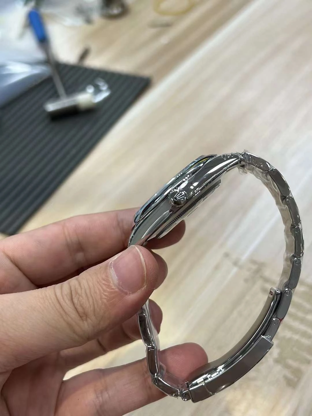 Stretchable CBD Factory Rolex Oyster Perpetual 41mm Turquoise “Tiffany” Blue Dial Smooth Bezel Oyster Bracelet (124300) 1:1 Super Clone – CBD3230 Movement 171