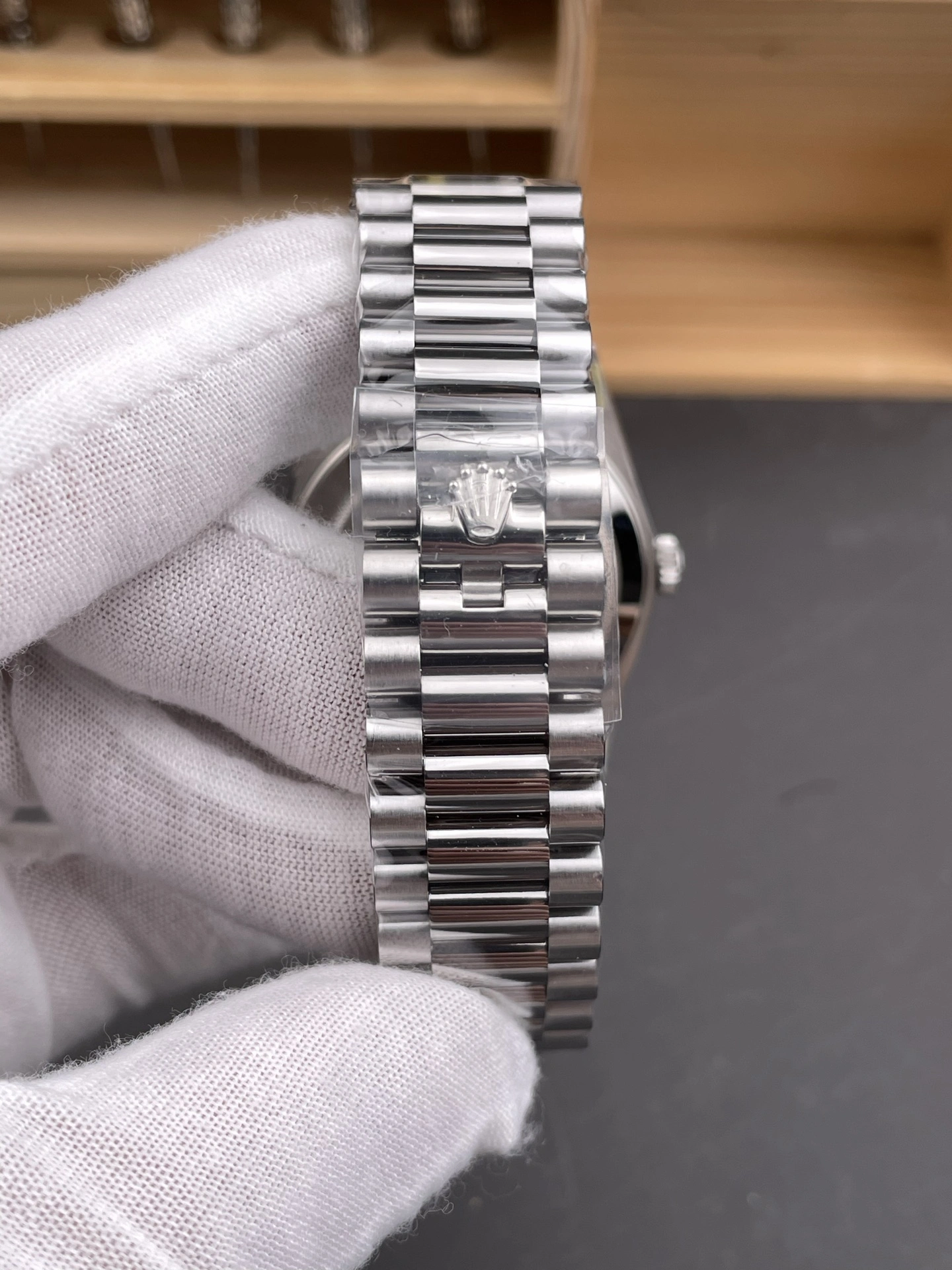 CBD Factory (V2) Rolex Day-Date 40mm Blue Sunburst Roman Dial Fluted Bezel President Bracelet (228239) 1:1 Super Clone – DD3255 Movement Lightweight 136