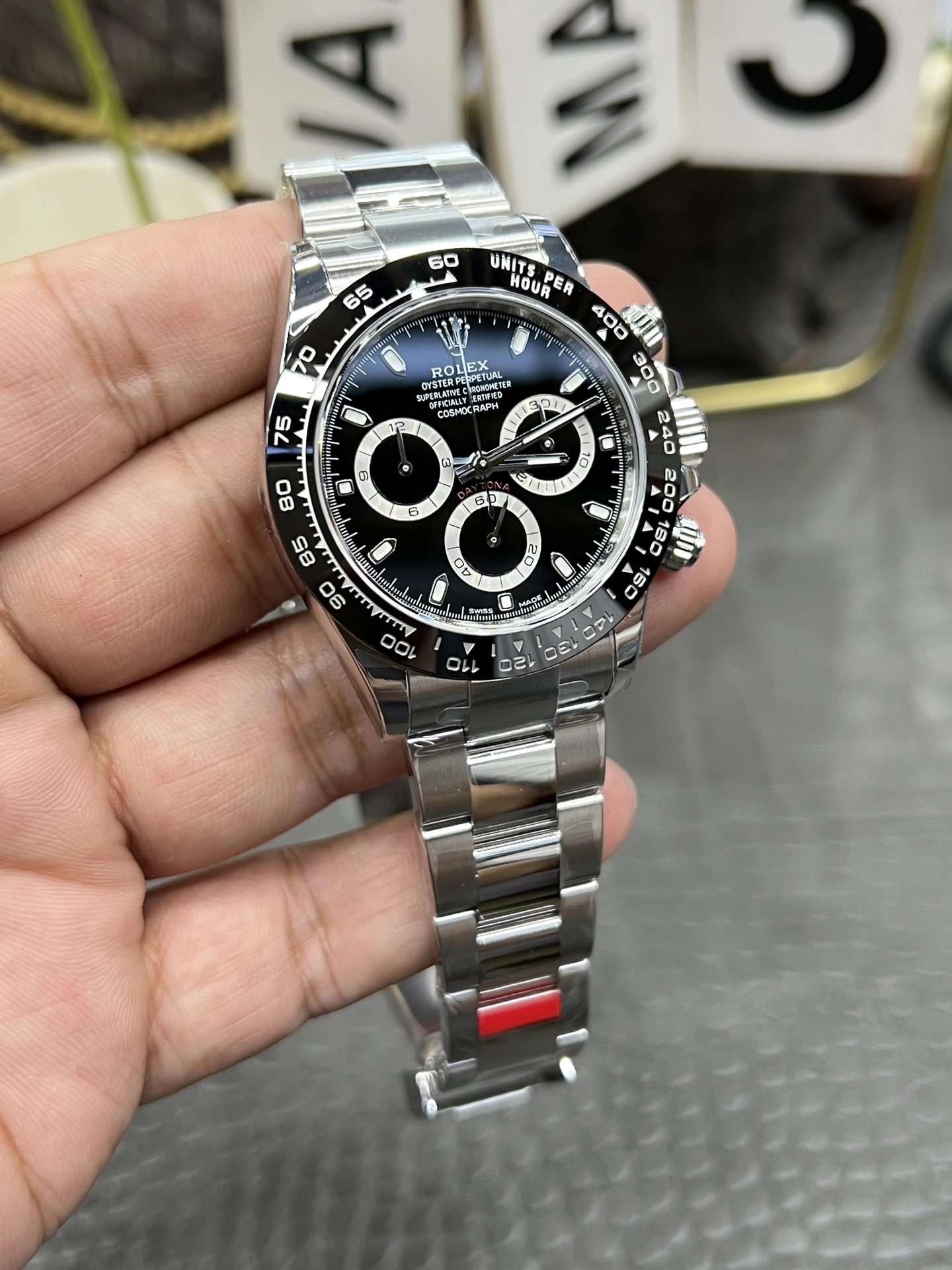 CBD Factory Rolex Cosmograph Daytona Black Dial Black Ceramic Bezel 40mm (116500LN) 1:1 Super Clone – DD4130 Movement TimelessDesign 34