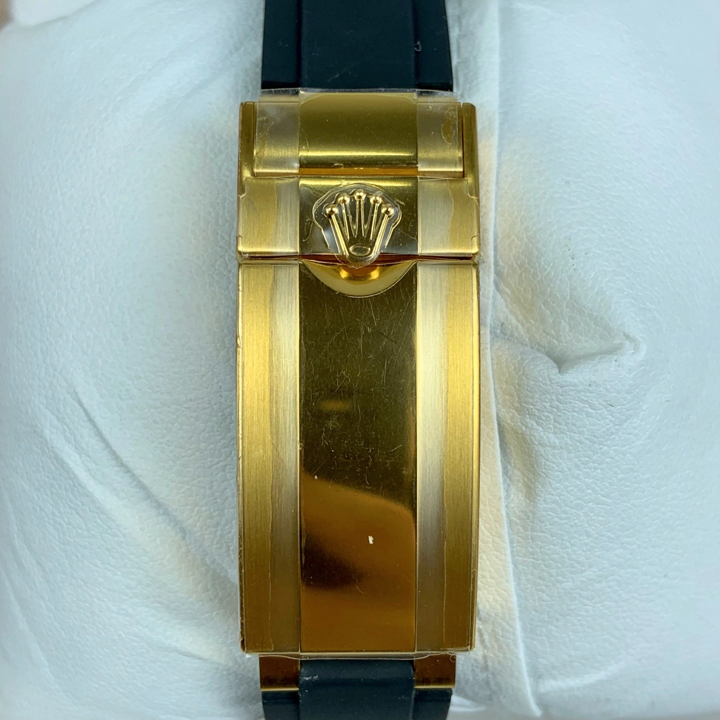 CBD Factory Rolex Cosmograph Daytona Yellow Gold White Dial Rubber Strap (126518LN) 1:1 Super Clone – DD4131 Movement Comfortable 24
