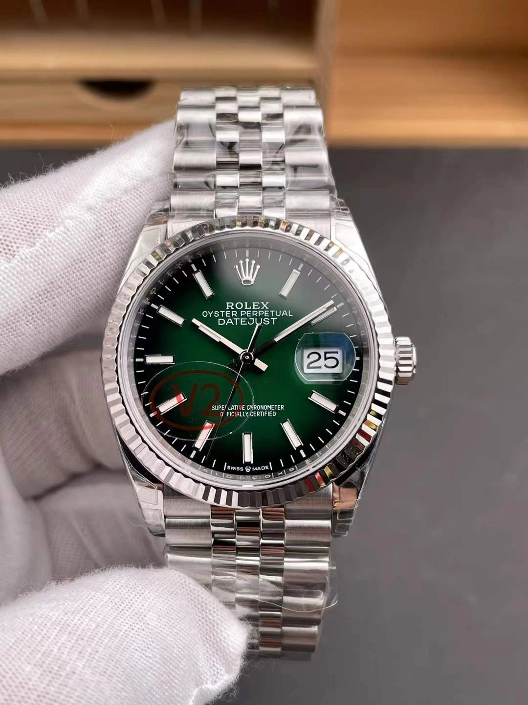 CBD Factory Rolex Datejust 36 Gradient Green Dial (126234) 1:1 Super Clone – DD3235 Movement UrbanChic 90