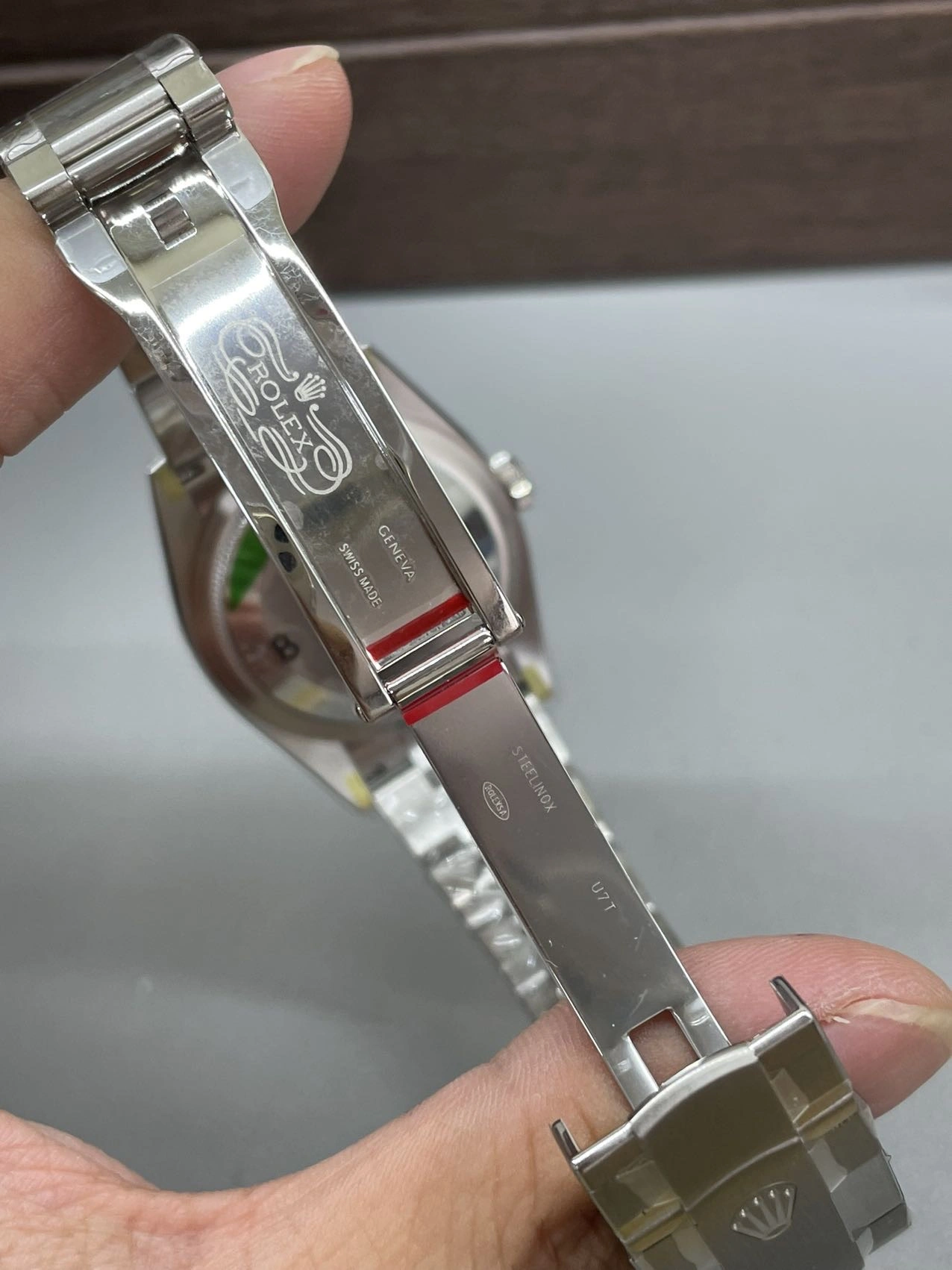 CBD Factory Rolex Oyster Perpetual 36mm Coral Red Dial Smooth Bezel Oyster Bracelet (126000) 1:1 Super Clone – DD3230 Movement ZipUp 180