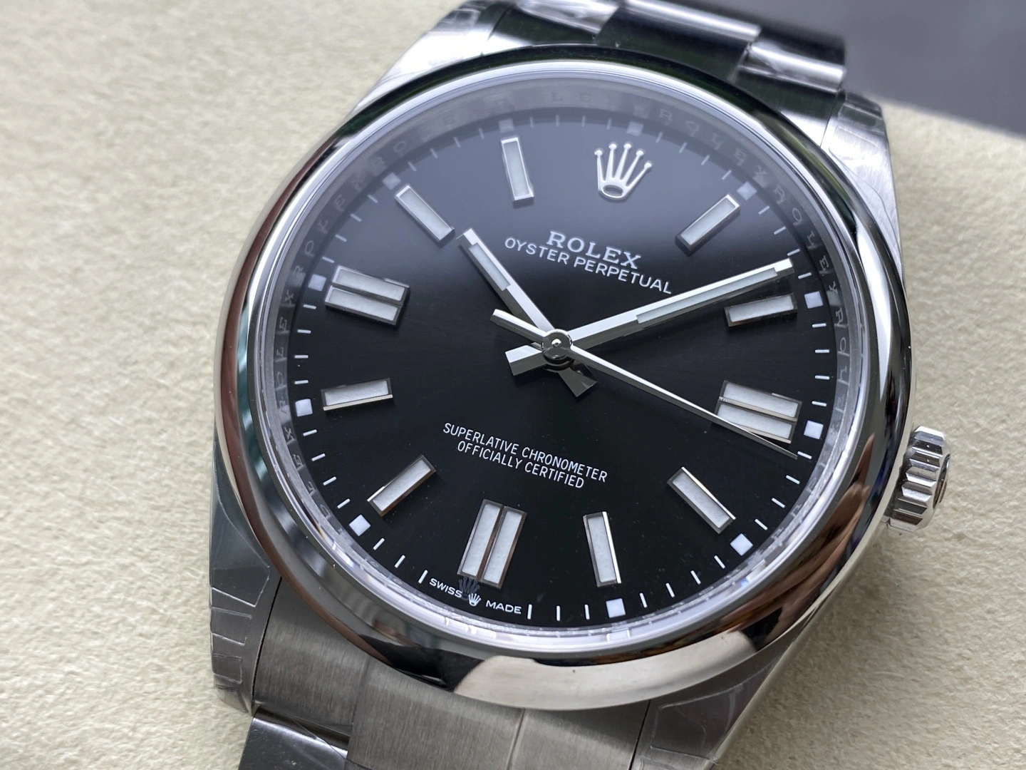 CBD Factory Rolex Oyster Perpetual 41mm  Black Dial Smooth Bezel Oyster Bracelet (124300) 1:1 Super Clone – DD3230 Movement FastDry 166