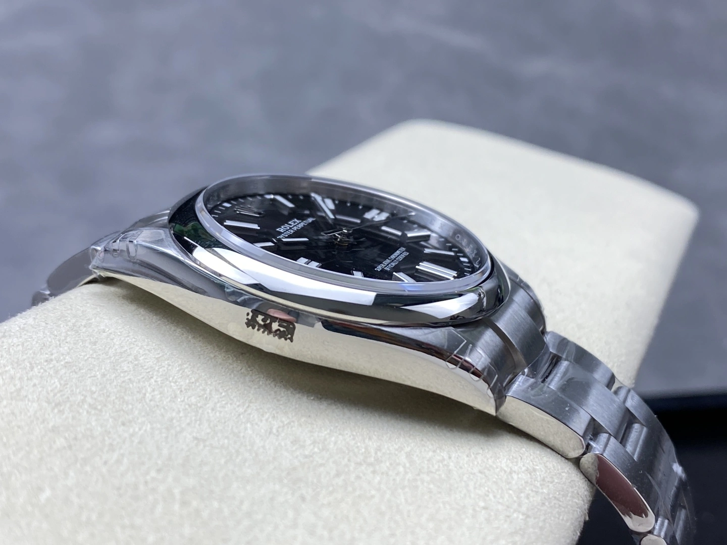 CBD Factory Rolex Oyster Perpetual 41mm  Black Dial Smooth Bezel Oyster Bracelet (124300) 1:1 Super Clone – DD3230 Movement FastDry 166