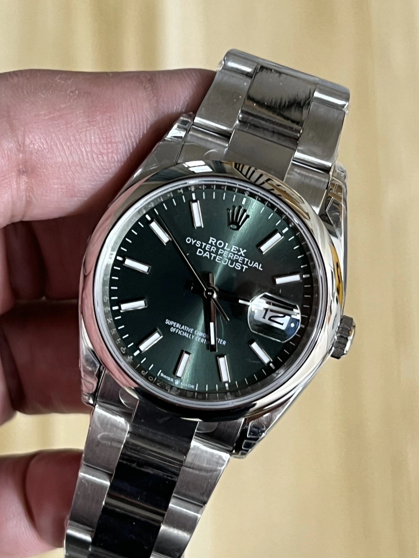 CBD Factory Rolex Datejust 36mm Sunburst Green Dial Smooth Bezel Oyster Bracelet (126200) 1:1 Super Clone – DD3235 Movement Efficient 110