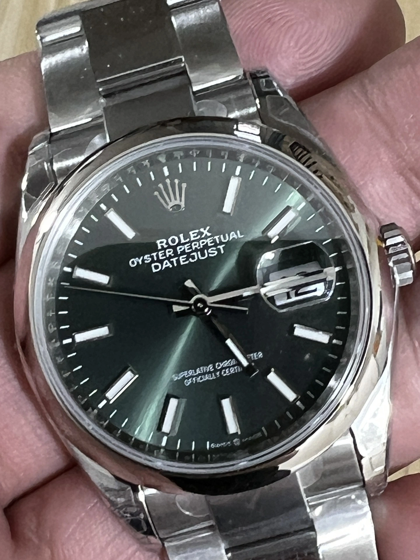 CBD Factory Rolex Datejust 36mm Sunburst Green Dial Smooth Bezel Oyster Bracelet (126200) 1:1 Super Clone – DD3235 Movement Efficient 110