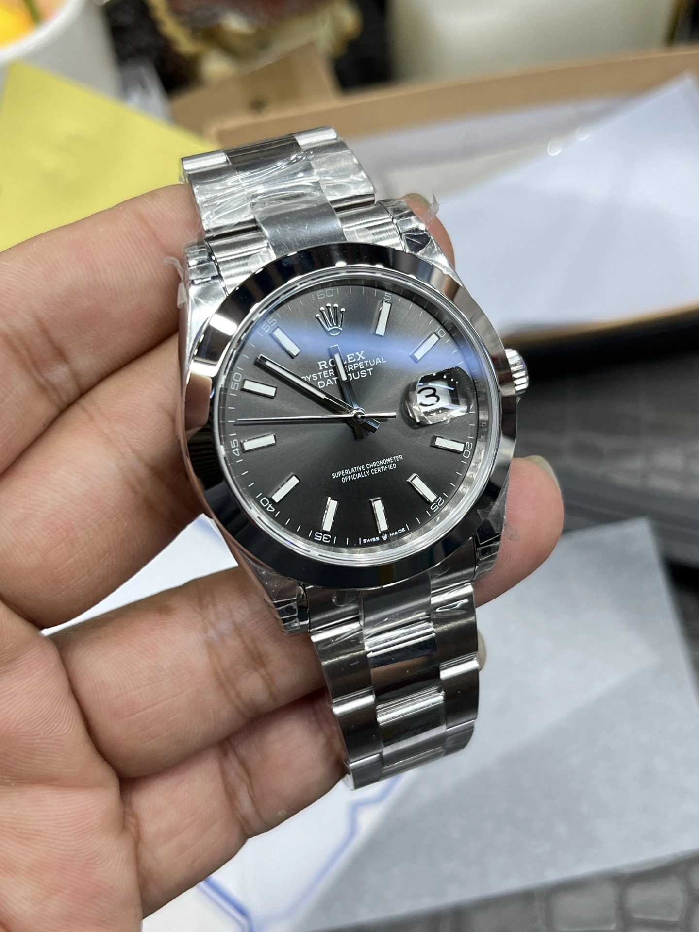 CBD Factory Rolex Datejust 41mm Sunburst Slate Grey Dial Smooth Bezel Oyster Bracelet (126300) 1:1 Super Clone – DD3235 Movement Minimalist 76