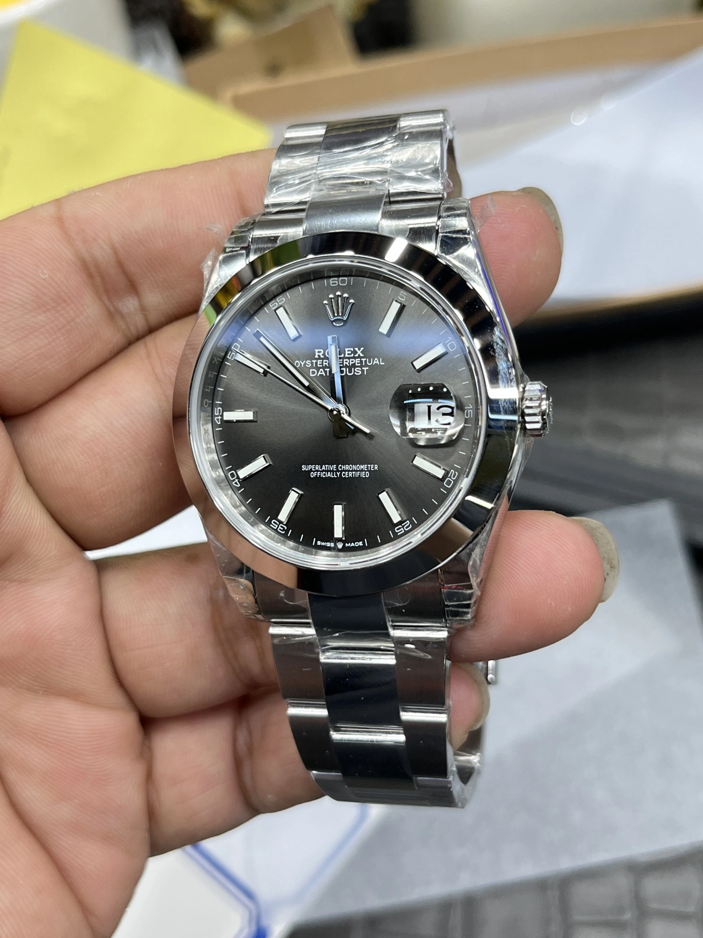 CBD Factory Rolex Datejust 41mm Sunburst Slate Grey Dial Smooth Bezel Oyster Bracelet (126300) 1:1 Super Clone – DD3235 Movement Minimalist 76