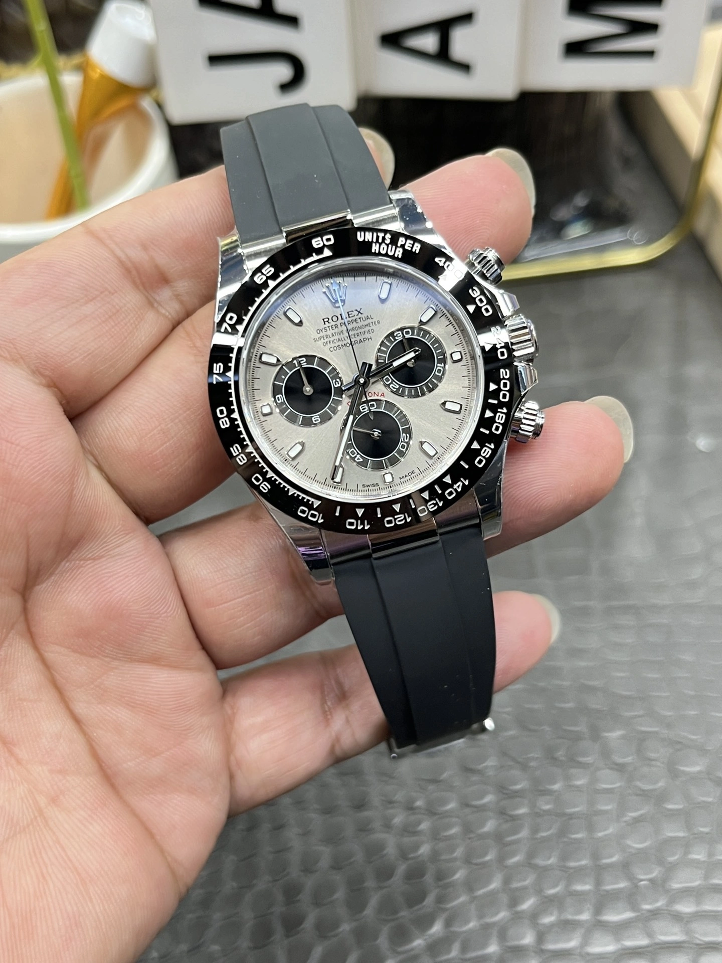 SoftTouch CBD Factory Rolex Cosmograph Daytona “Grey Ghost” Slate Dial Rubber Strap (116519LN) 1:1 Super Clone – DD4130 Movement 29