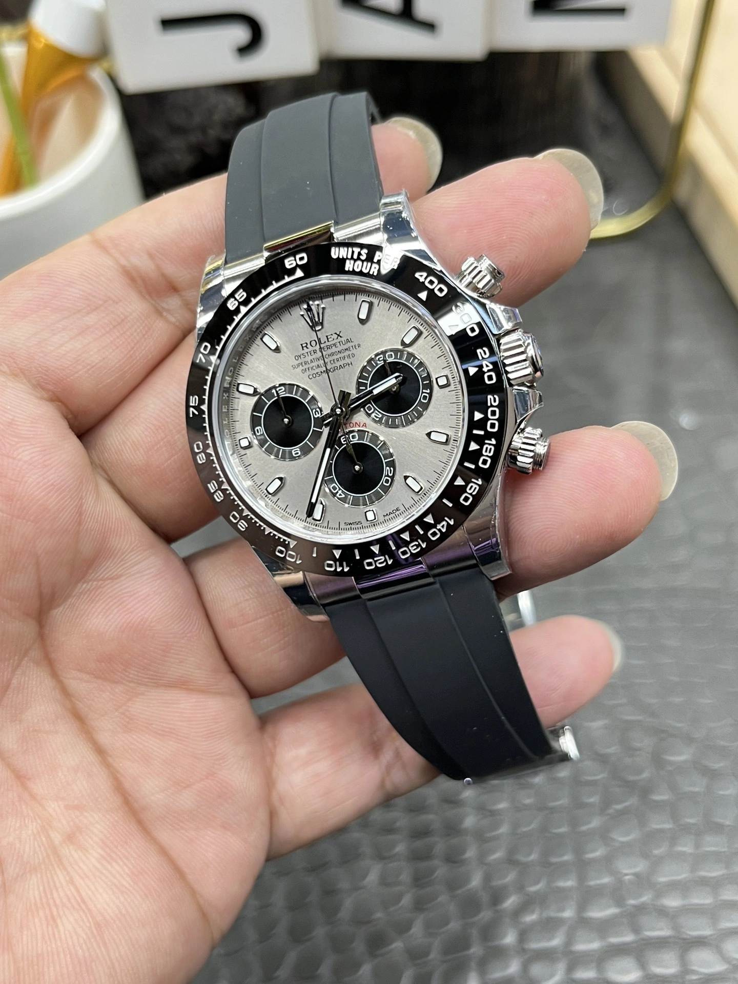 SoftTouch CBD Factory Rolex Cosmograph Daytona “Grey Ghost” Slate Dial Rubber Strap (116519LN) 1:1 Super Clone – DD4130 Movement 29