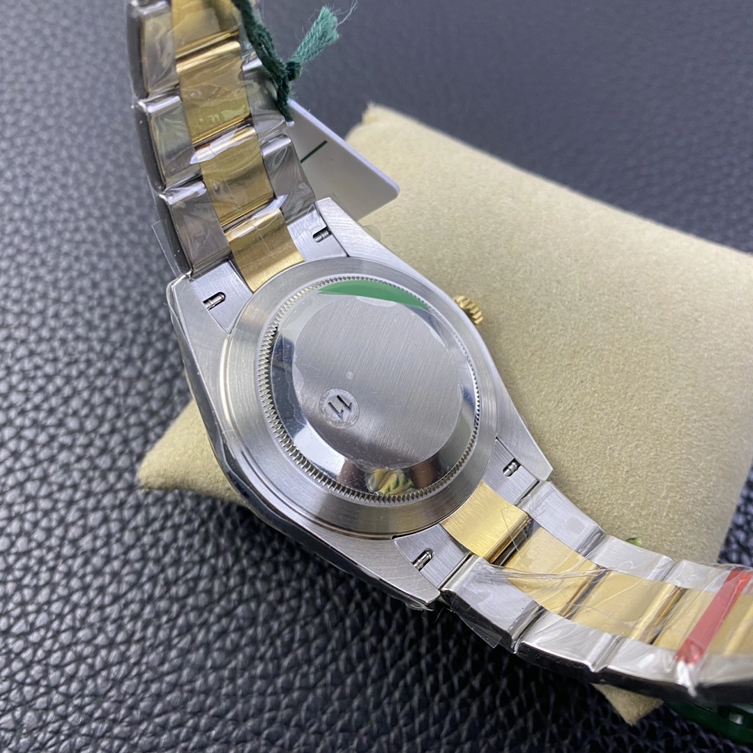 Sophisticated CBD Factory Rolex Datejust 41mm Two-Tone Yellow Gold Champagne Sunburst Dial Fluted Bezel Oyster Bracelet (126333) 1:1 Super Clone – DD3235 Movement 58