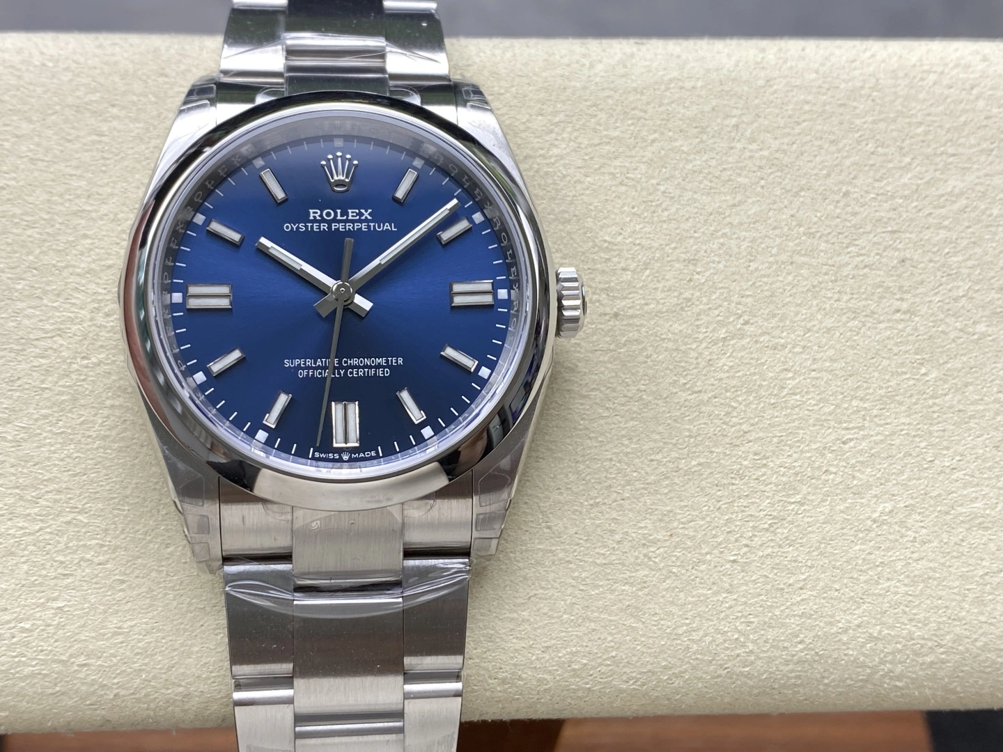 OnTrend CBD Factory Rolex Oyster Perpetual 36mm  Blue Sunburst Dial Smooth Bezel Oyster Bracelet (126000) 1:1 Super Clone – DD3230 Movement 178
