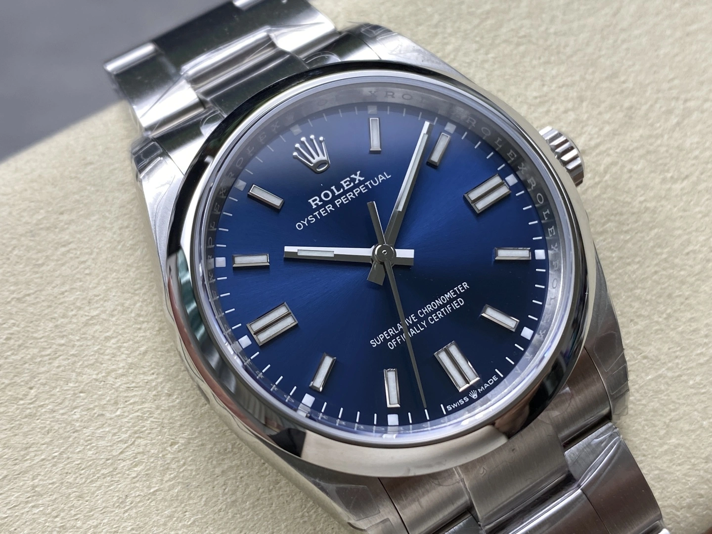 OnTrend CBD Factory Rolex Oyster Perpetual 36mm  Blue Sunburst Dial Smooth Bezel Oyster Bracelet (126000) 1:1 Super Clone – DD3230 Movement 178