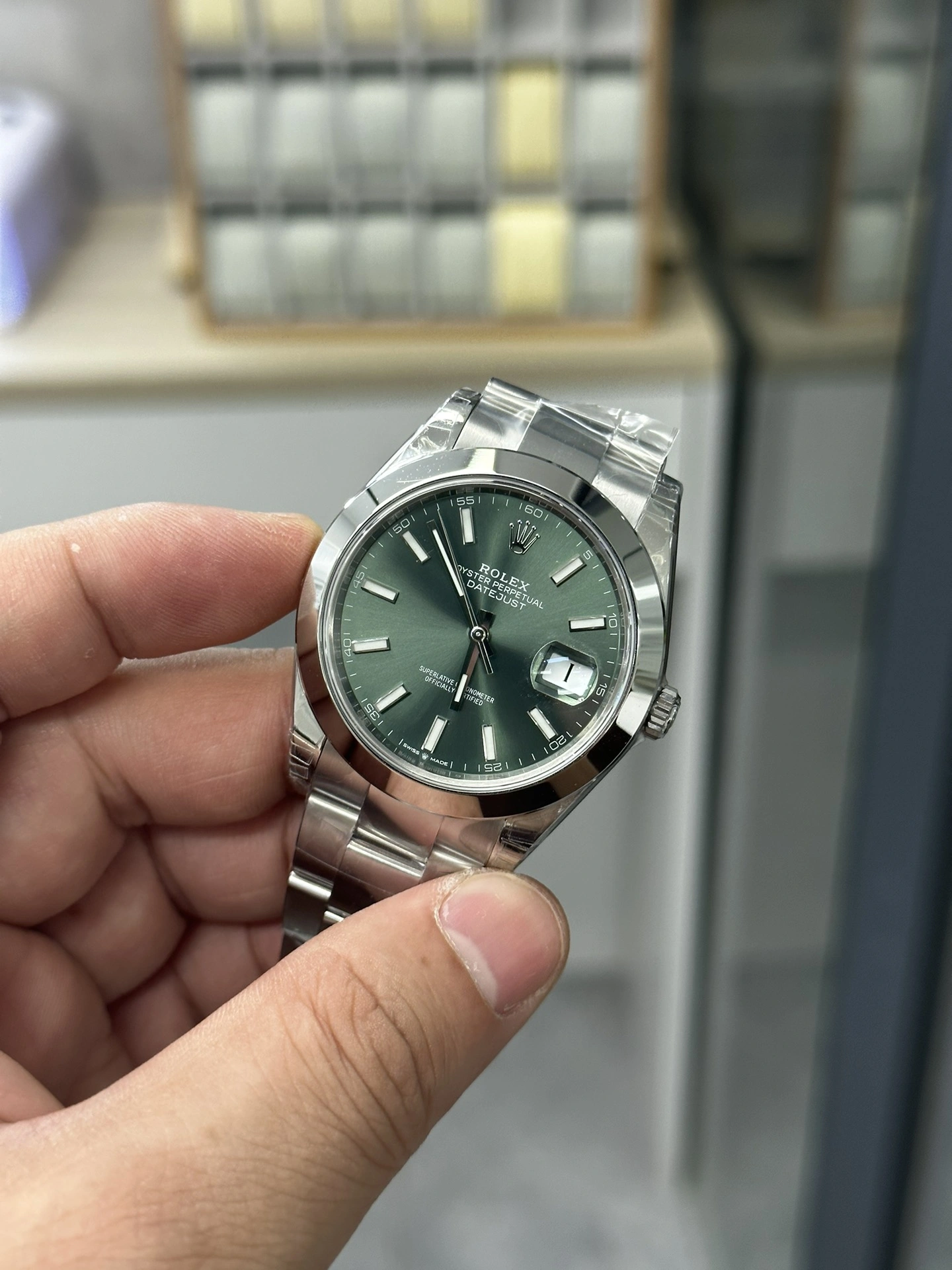 Premium CBD Factory Rolex Datejust 41mm Mint Green Sunburst Dial Smooth Bezel Oyster Bracelet (126300) 1:1 Super Clone – DD3235 Movement 65