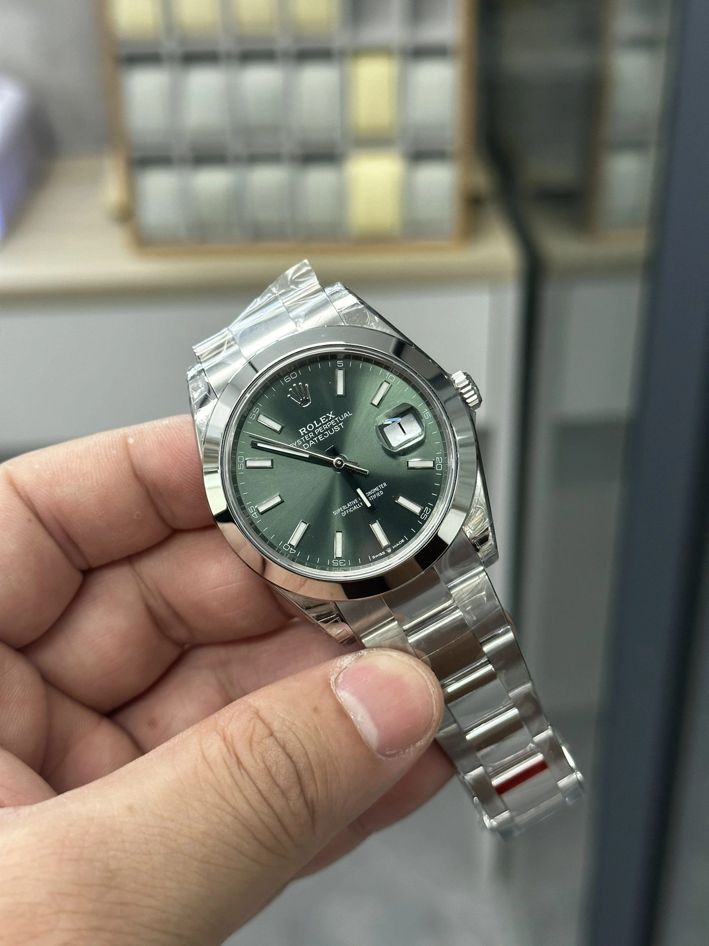 Premium CBD Factory Rolex Datejust 41mm Mint Green Sunburst Dial Smooth Bezel Oyster Bracelet (126300) 1:1 Super Clone – DD3235 Movement 65