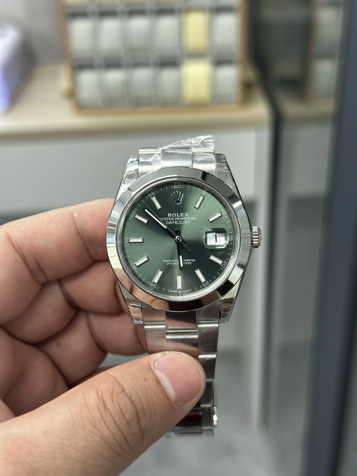 Premium CBD Factory Rolex Datejust 41mm Mint Green Sunburst Dial Smooth Bezel Oyster Bracelet (126300) 1:1 Super Clone – DD3235 Movement 65