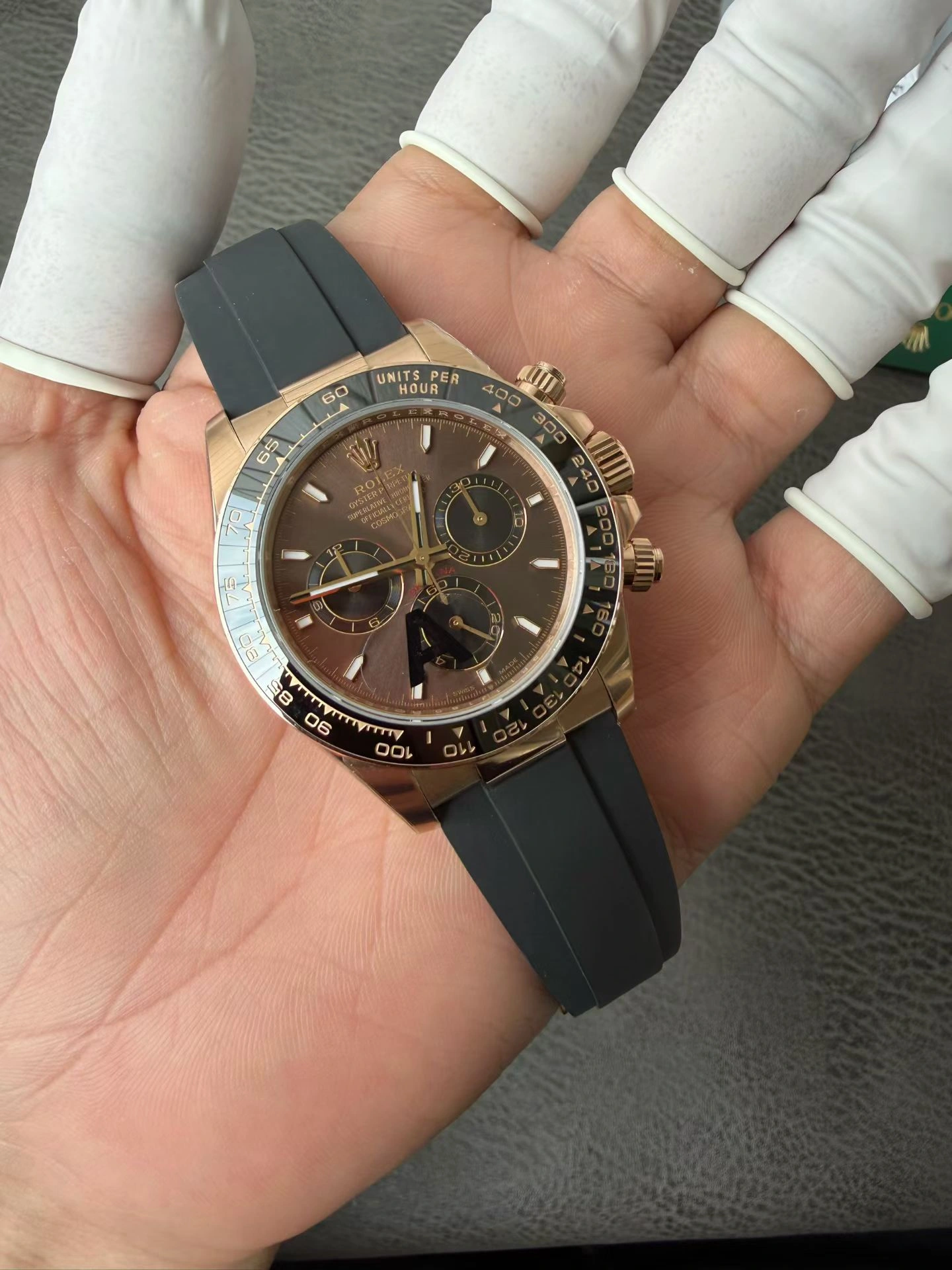 CBD Factory Rolex Daytona 40mm Everose Gold Chocolate Dial Rubber Strap (126515LN) 1:1 Super Clone – DD4131 Movement Snug 9