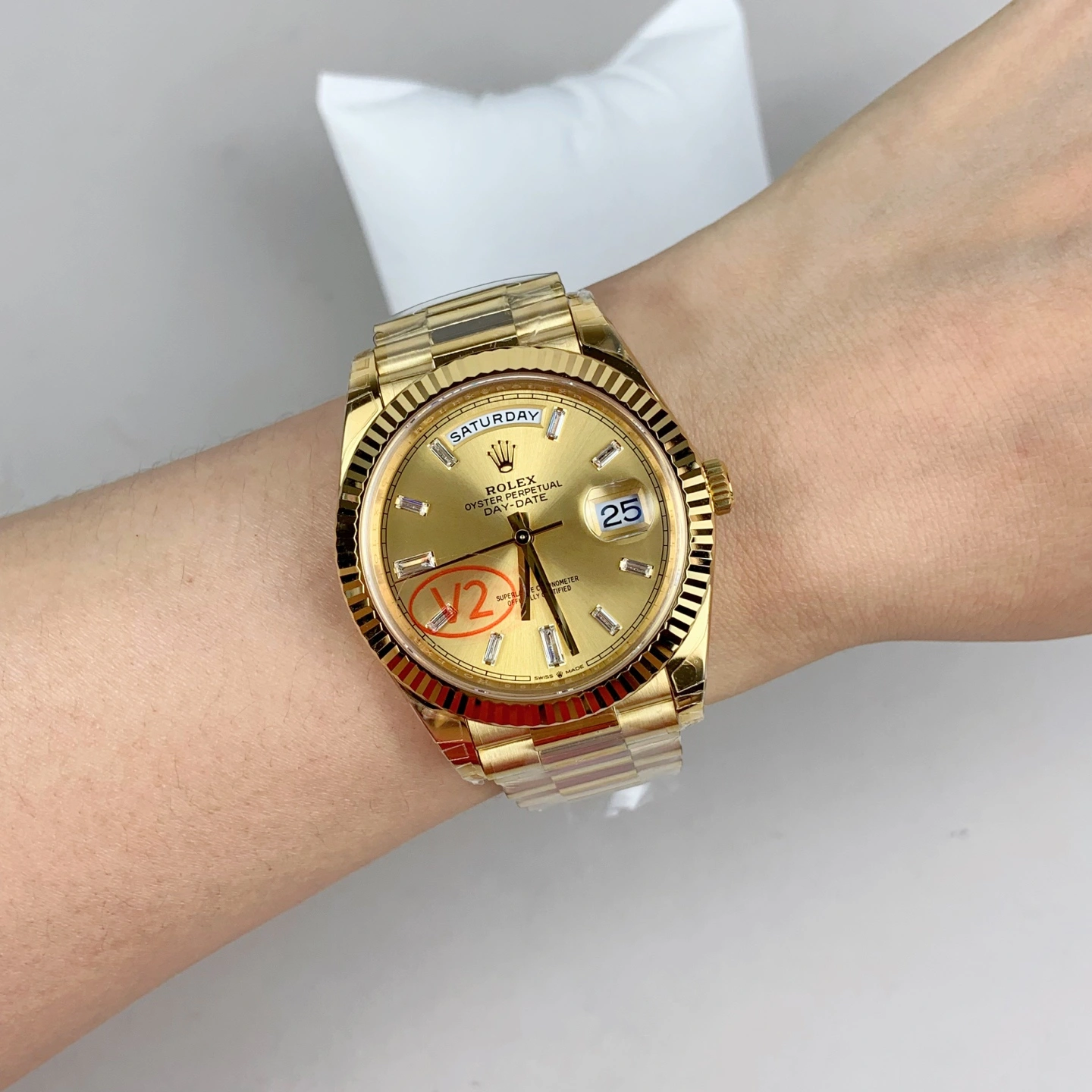 Casual CBD Factory Rolex Day-Date 40 Yellow Gold Champagne Baguette Diamond Dial (228238) V2 1:1 Super Clone – DD3255 Movement 130
