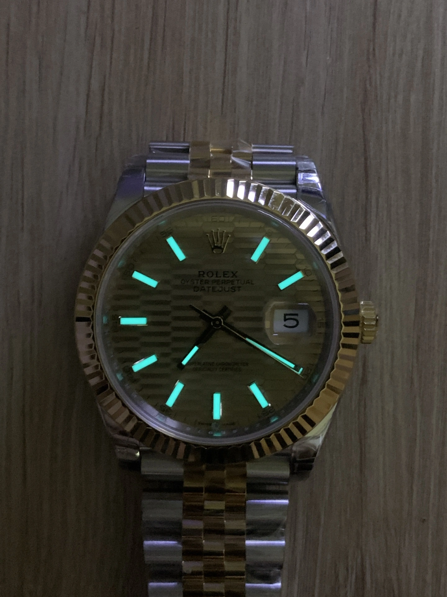 CBD Factory Rolex Datejust 41mm Two-Tone Yellow Gold Fluted Motif Dial Jubilee Bracelet (126333) 1:1 Super Clone – DD3235 Movement Durable 86