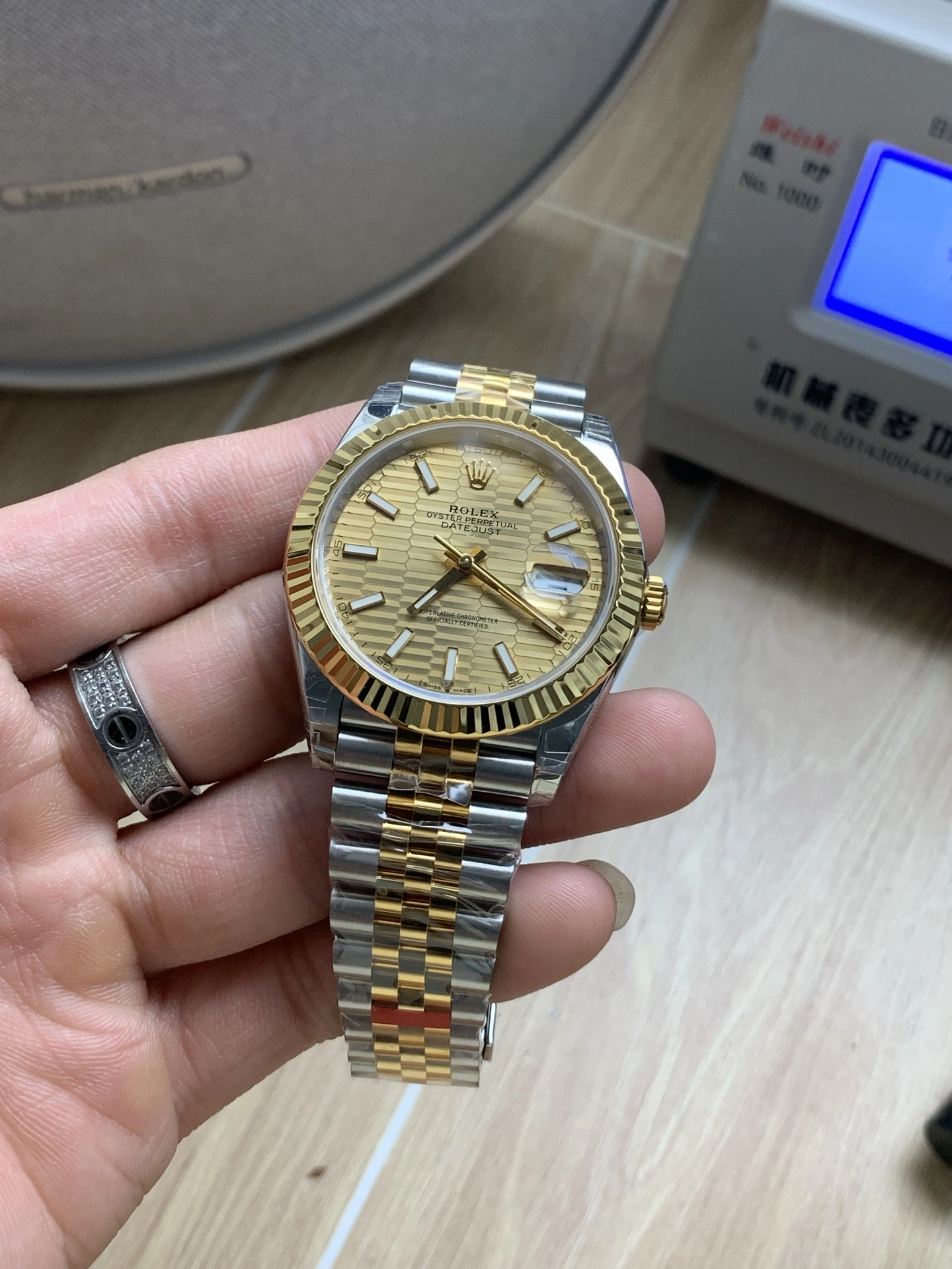 CBD Factory Rolex Datejust 41mm Two-Tone Yellow Gold Fluted Motif Dial Jubilee Bracelet (126333) 1:1 Super Clone – DD3235 Movement Durable 86