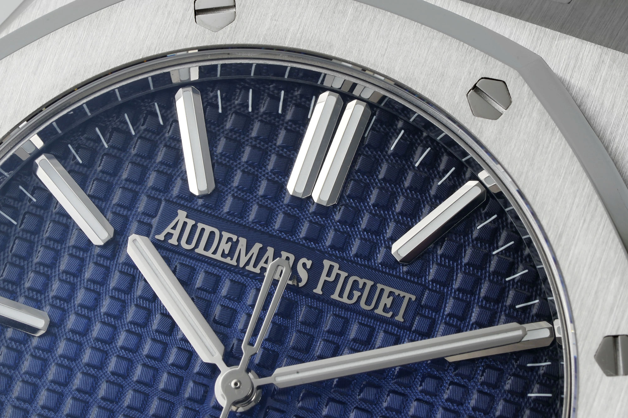 CBD Factory Audemars Piguet Royal Oak 41mm White Gold Smoked Blue Dial (15510BC) 1:1 Super Clone – DD4302 Movement Colorful 343