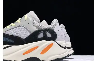 ADIDAS YEEZY BOOST 700 WAVE RUNNER SOLID GREY B75571