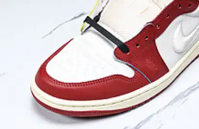 Trophy Room x Air Jordan 1 Low OG “Rookie Card: Home”  HV6157-100