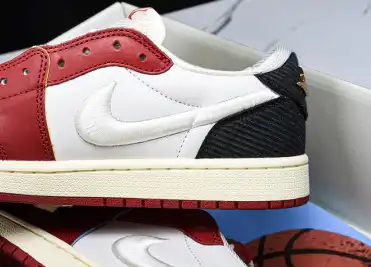 Trophy Room x Air Jordan 1 Low OG “Rookie Card: Home”  HV6157-100