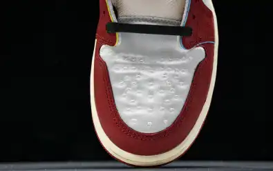 Hyperoad Trophy Room x Air Jordan 1 Low OG “Rookie Card: Home”
